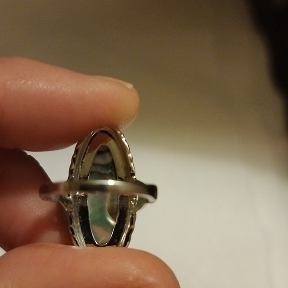 Vintage Mother of Pearl elongated set in silver plated Ring size 5 - Picture 4 of 9